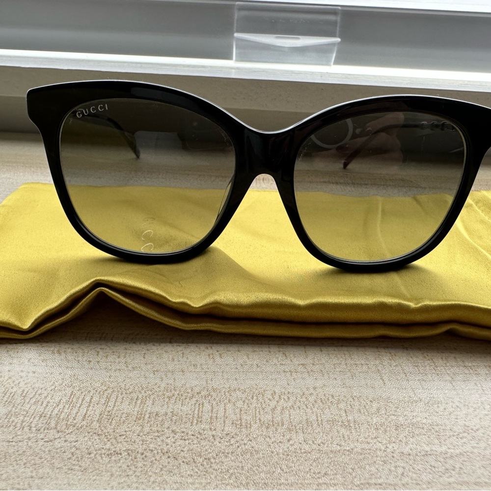 Like new gradient Gucci Sunglasses